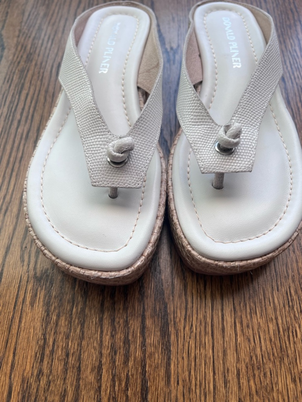 Donald Pliner Seena White Woven-Trim Platform Wedge Thong Sandals 8 - Picture 4 of 8